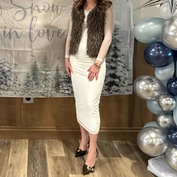 Bodycon ruched mesh long sleeve midi dress - Picture 5 of 5